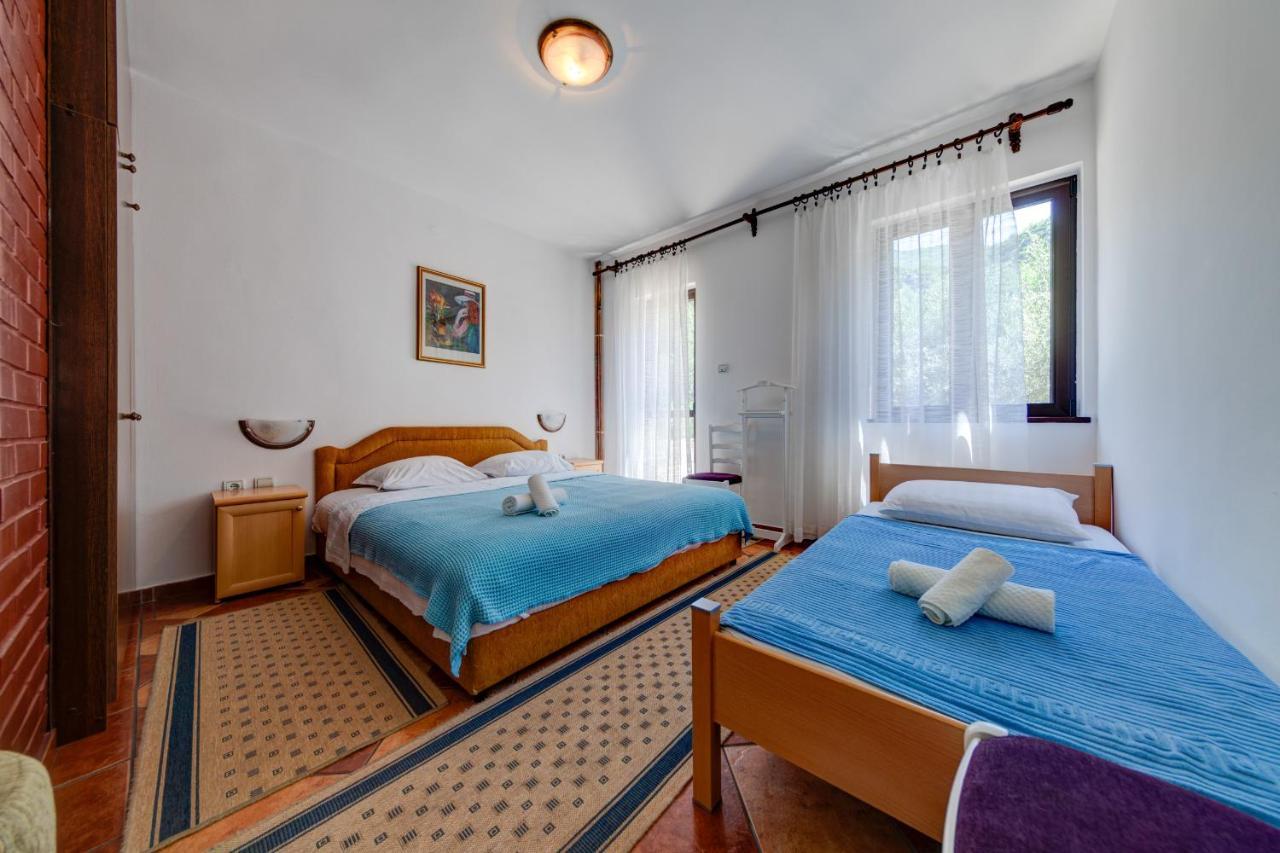 Olive Garden Apartments Ilha Sveti Stefan Exterior foto